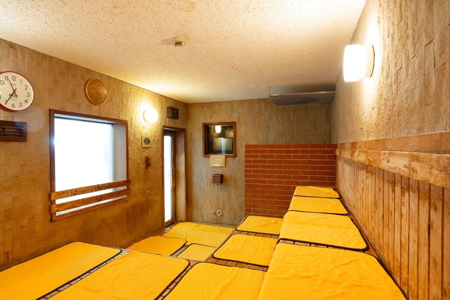 朝霞の銭湯 あづま湯｜入浴＋サウナ券 ※東武東上線朝霞駅から徒歩約2分/無料駐車場19台あり