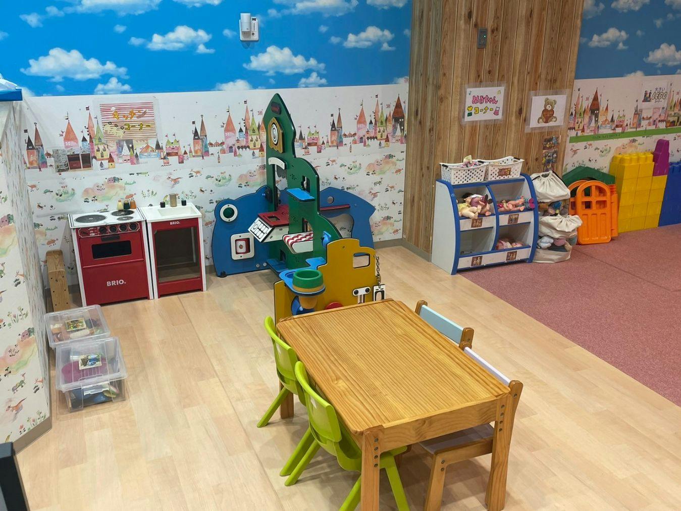 【新規専用】遊びながら英語に触れる！joyキッズポートあんふぁにぃららぽーと湘南平塚店　1時間スポット利用チケット