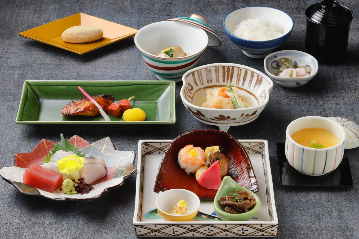 【琵琶湖ホテル（日本料理 おおみ）】ディナーコース 会席料理「おおみ」