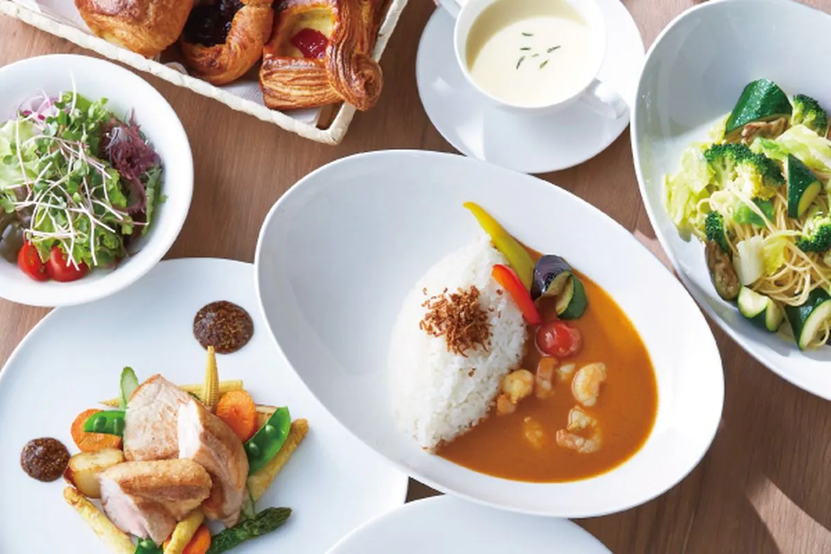 【ホテルニューオータニ博多（グリーンハウス）】＜平日＞ワンドリンク付　GreenHouseランチ