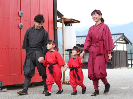 【最大10%割引】伊勢忍者キングダム散策と温浴施設をライトに楽しむ（入国手形）