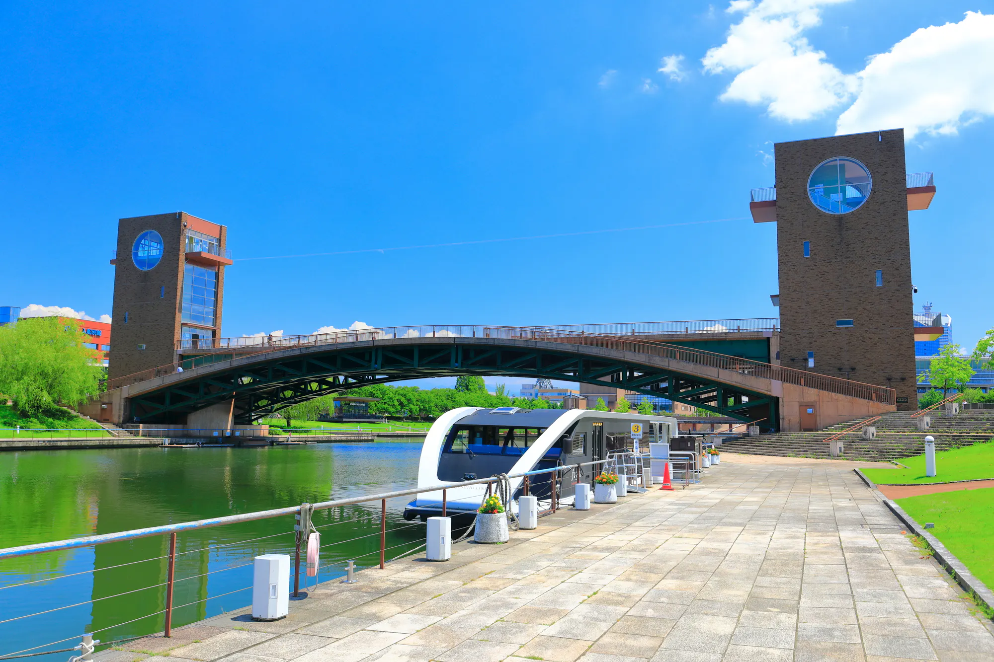 富山市