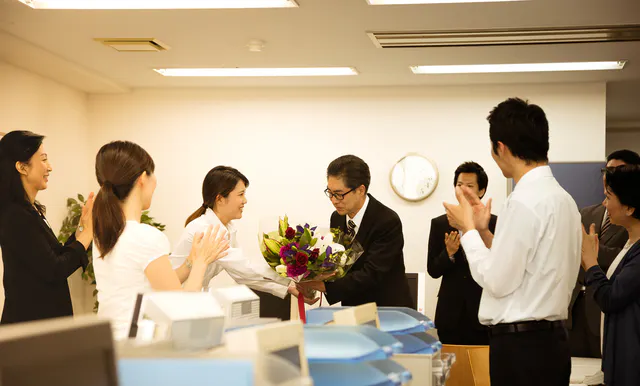 退職理由別の退職祝いの選び方
