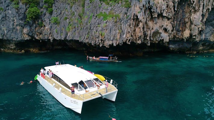 ピピ島・バンブー島・サンセットマイトン島ツアー【プーケット