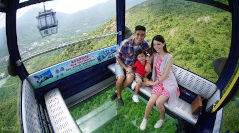 <ランタオ島・ケーブルカー>ゴンピン360（Ngong Ping 360）の画像を表示しています