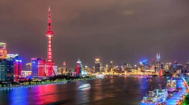 <上海・日帰りツアー>玉仏禅寺・新天地・ 東方明珠塔でのディナーの写真が表示されています