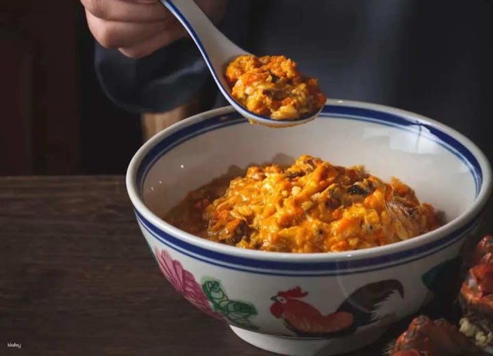 李百蟹（リバイシェ）カニ卵麺（リバービューレストラン・外灘豫園店）【中国・グルメ】