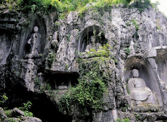 霊隠寺の写真が表示されています