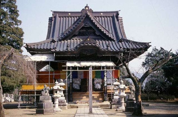 慶龍寺（泉子育観音）