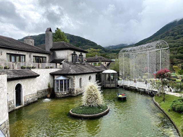 箱根ガラスの森美術館