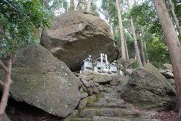 不動山の巨石ハイキングコース
