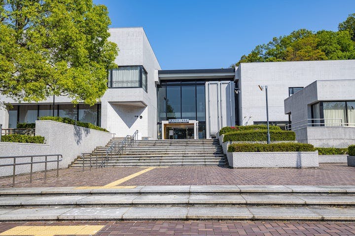 鳥取県立博物館