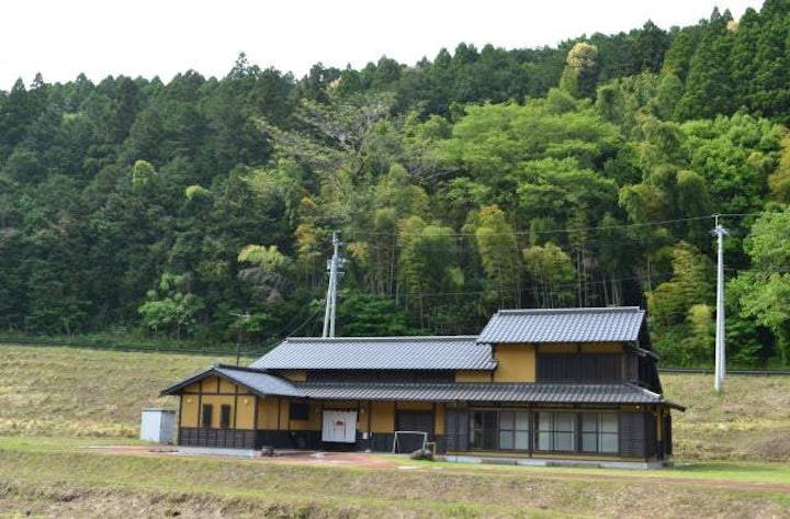 四賢婦人記念館