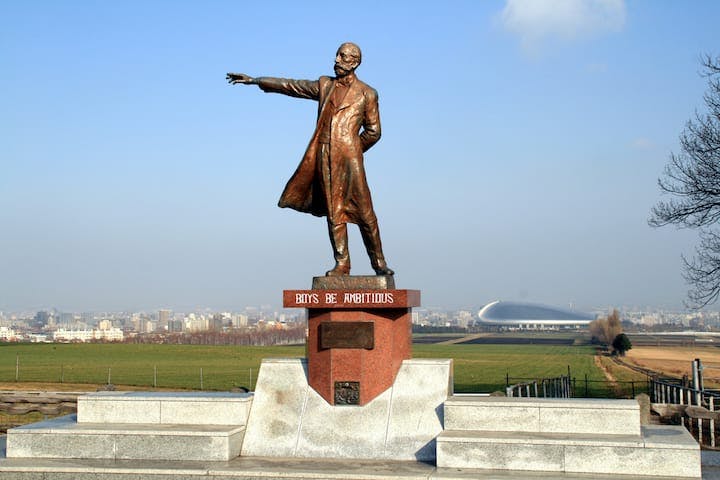 クラーク博士像