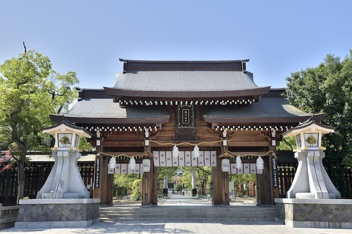 湊川神社