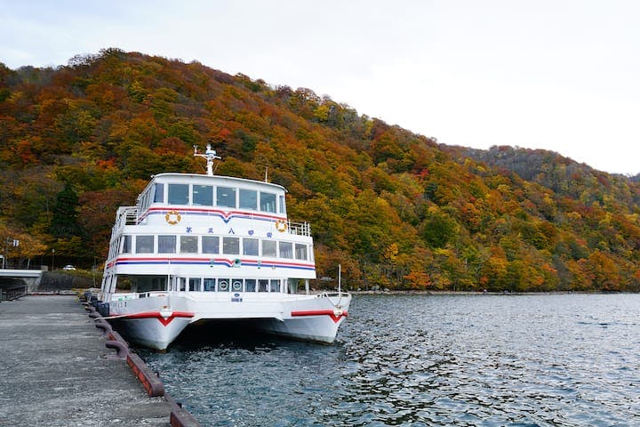 十和田湖遊覧船