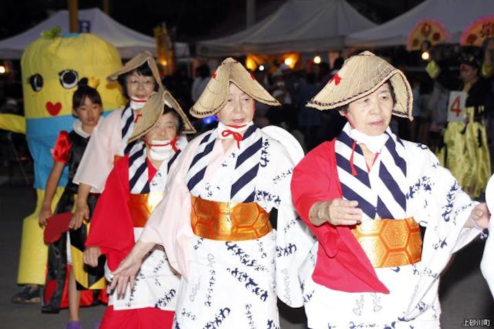 仮装盆踊り・花火大会