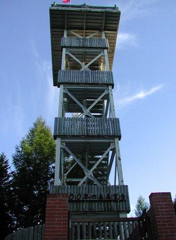 ふるさと2000年の森展望台