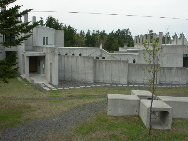 利尻富士町カルチャーセンター（美術館）＆りっぷ館