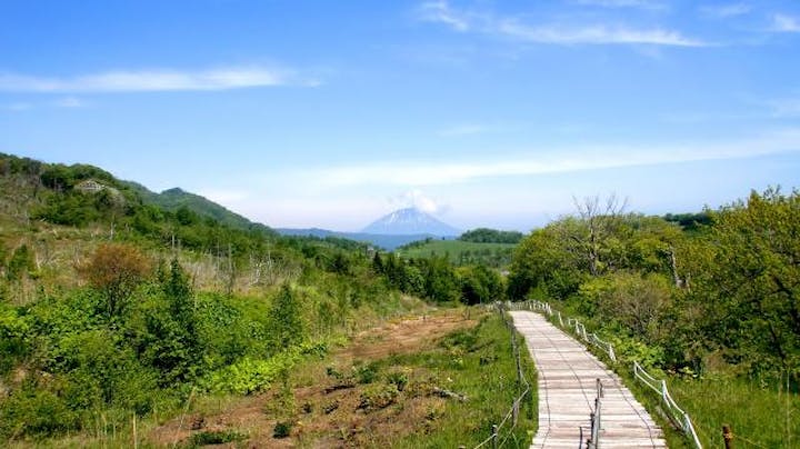 有珠山西山山麓火口散策路