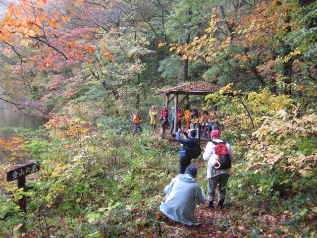 紅葉「秋の３３湖」めぐり
