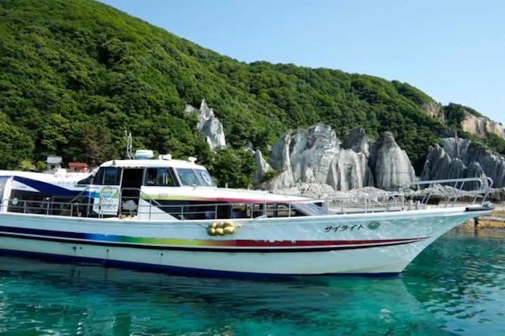 佐井〜仏ヶ浦遊覧船（佐井定期観光（株））