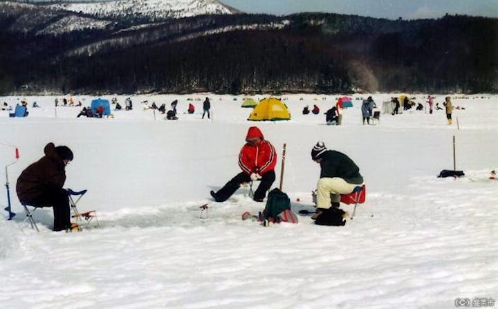 岩洞湖（ワカサギ釣り）