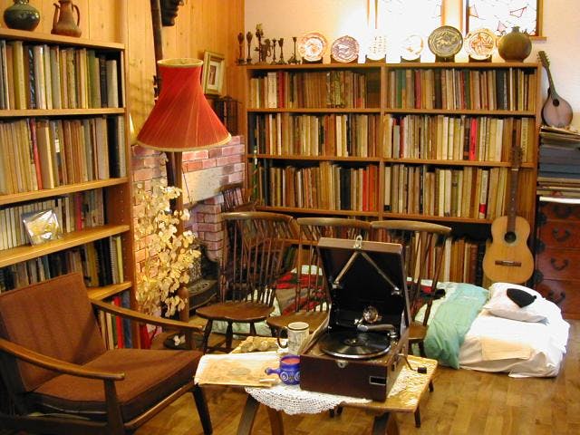 サトウハチロー記念館