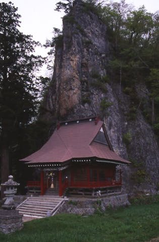 厳龍神社