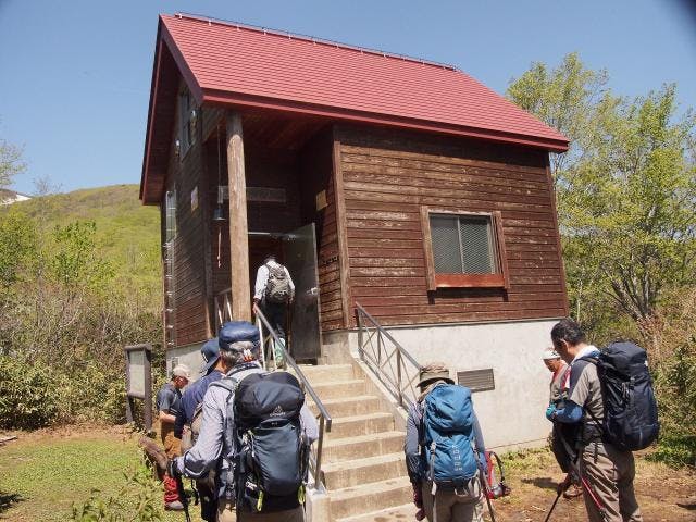 船形山升沢避難小屋