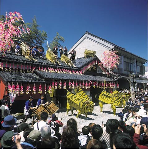 初午まつり「火伏せの虎舞」