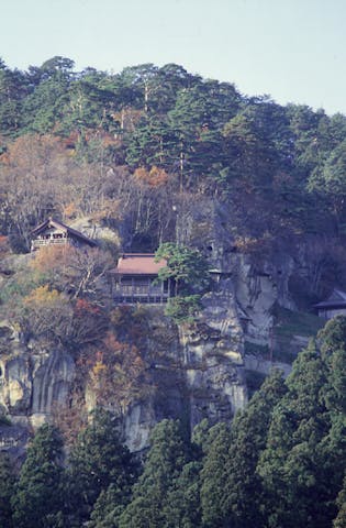 山寺の紅葉