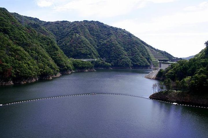ながい百秋湖（長井ダム湖）