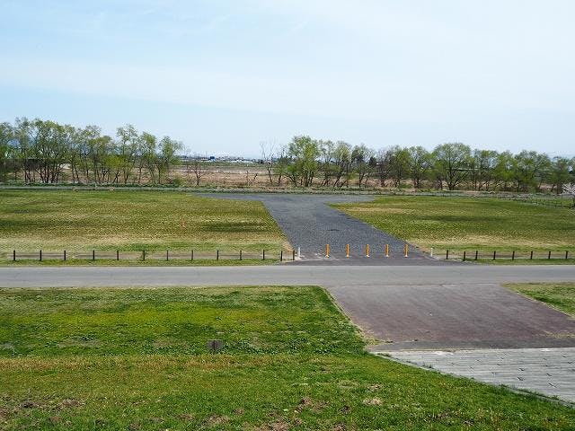 最上川中山緑地イベント広場