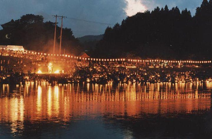 庭月観音灯ろう流し