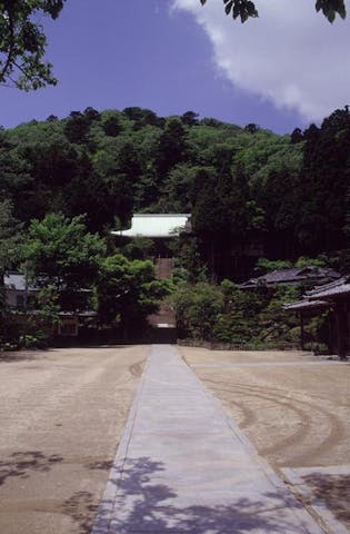 閼伽井嶽薬師（常福寺）
