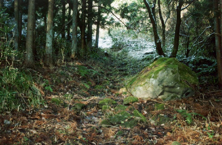 旧羽州街道小坂峠道跡