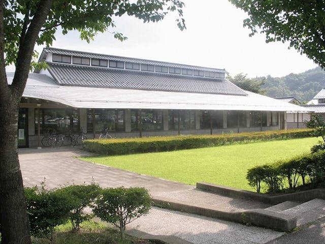中山義秀記念文学館