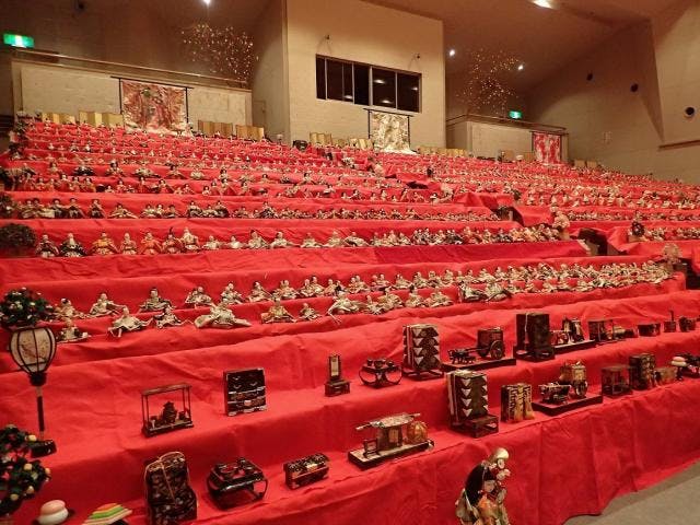 老神温泉びっくりひな飾り