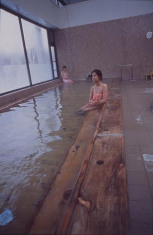 嬬恋バラギ温泉　湖畔の湯