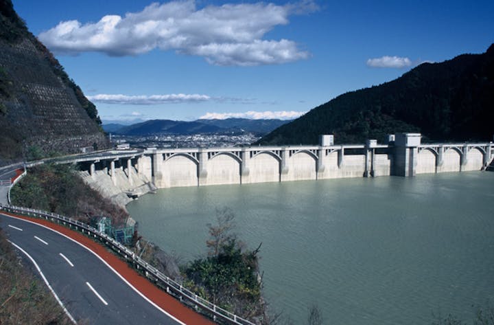 秩父さくら湖(浦山ダム）