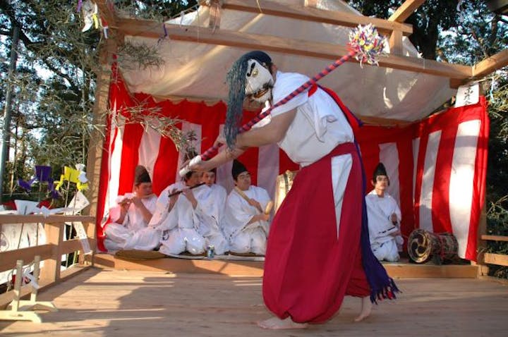 【令和2年度中止】水神社永代大御神楽