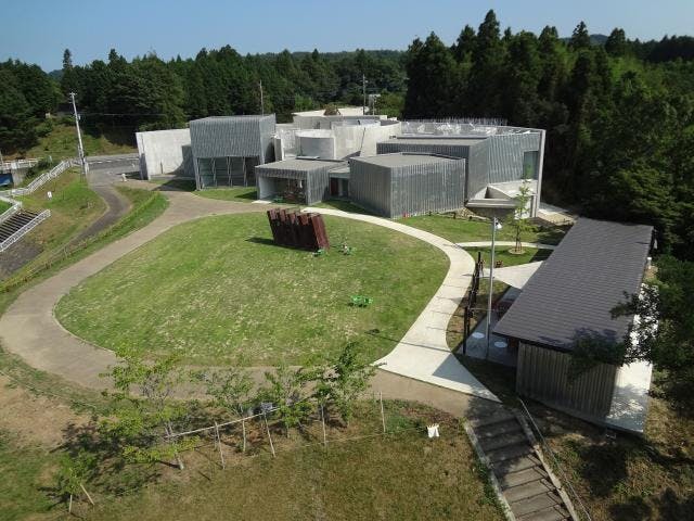 市原湖畔美術館