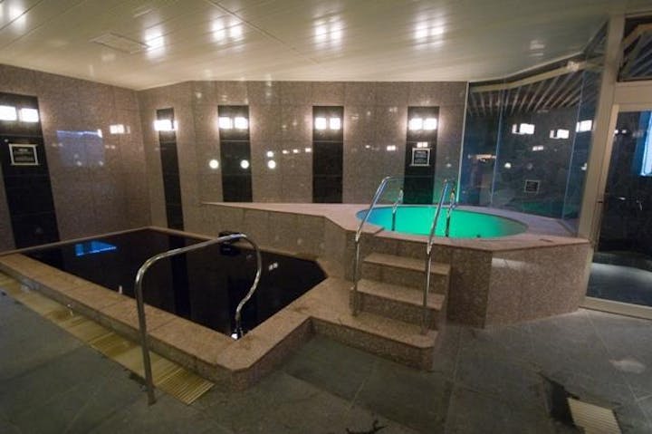 源泉掛け流し黒湯天然温泉　ＳＰＡ＆ＨＯＴＥＬ和-なごみ-