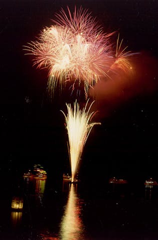 【2021年一般公開なし】鳥居焼まつり・流燈祭