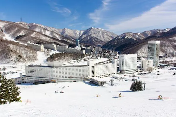 苗場スキー場 アソビュー