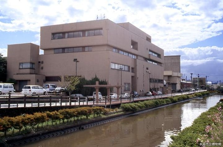 氷見市立博物館