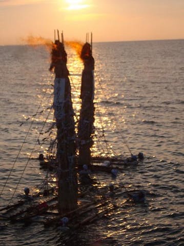 茅の輪くぐりと「滑川のネブタ流し」