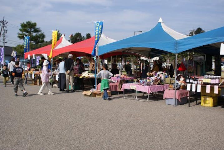 【令和３年度開催中止】倶利伽羅源平の郷ござっさい祭り