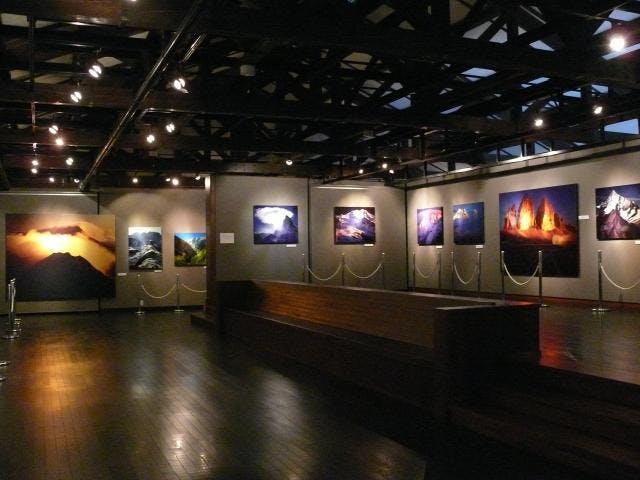 白籏史朗山岳写真館